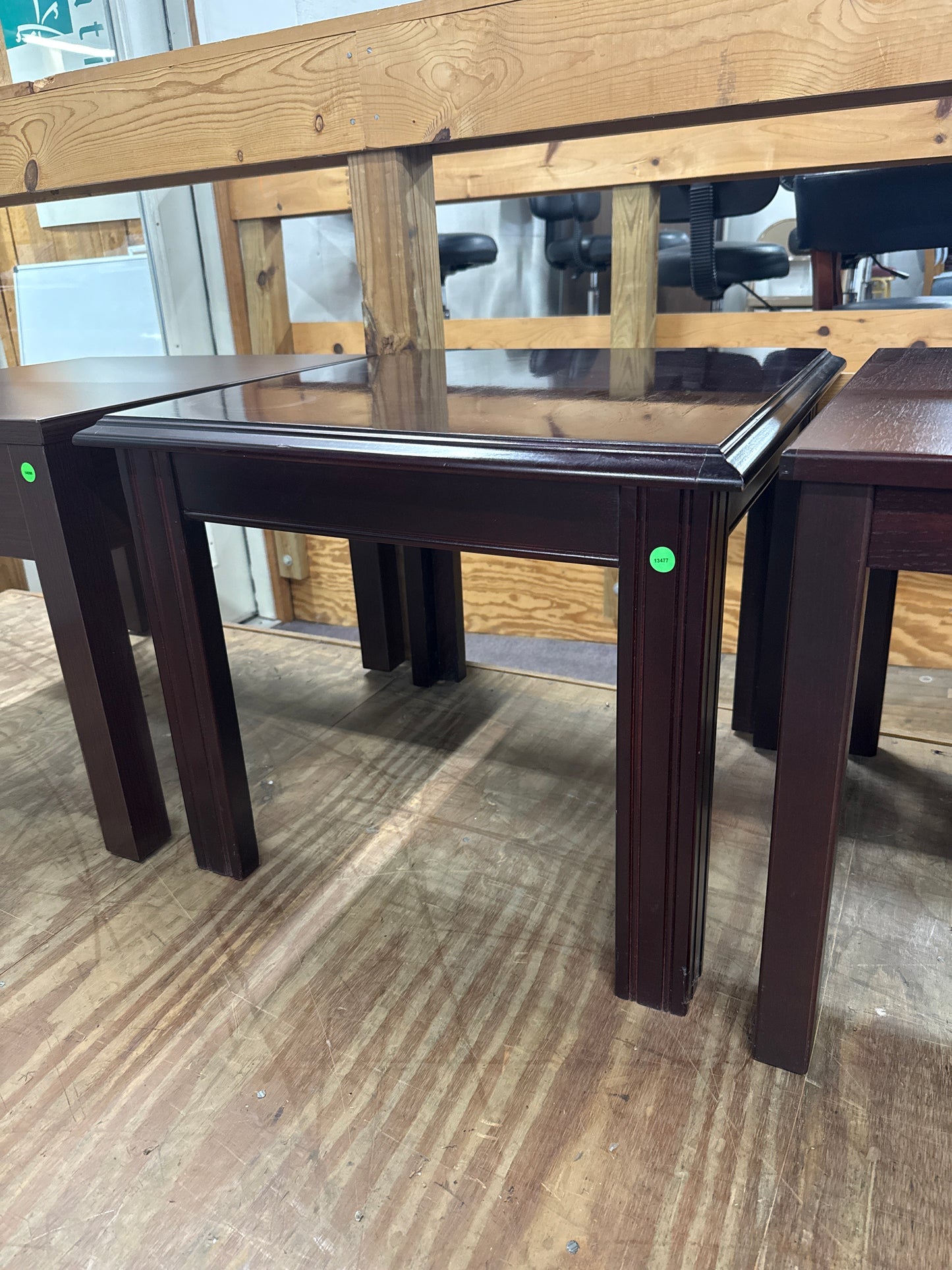 U13477 - Table - $75