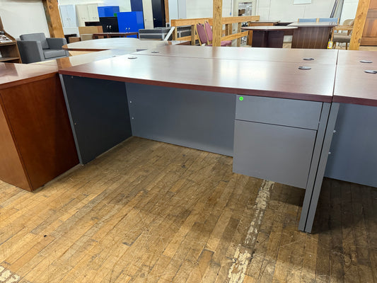 U14171 - Exec Desk - $300