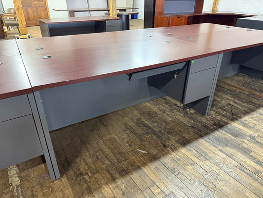 U14172 - Exec Desk - $300