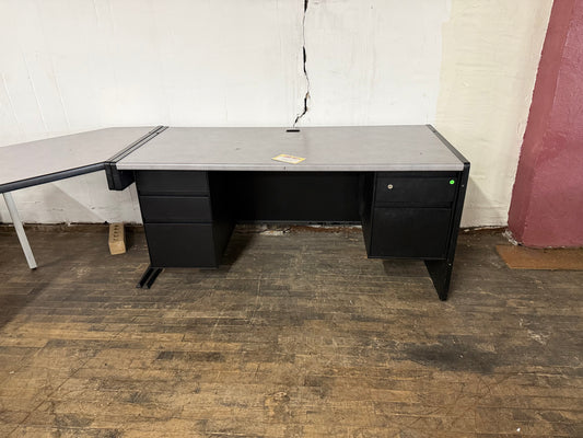 U14039 - Executive Desk - $300