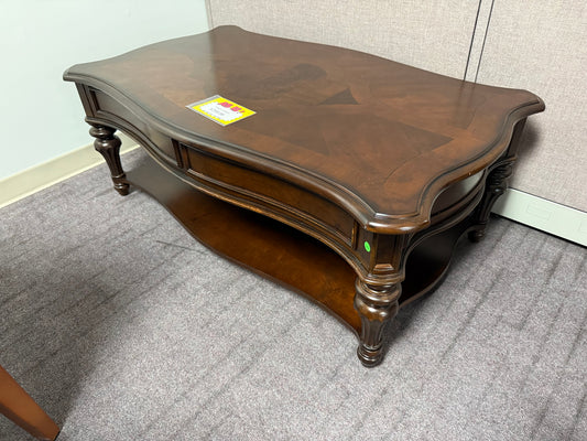 U14096 - Table - $200