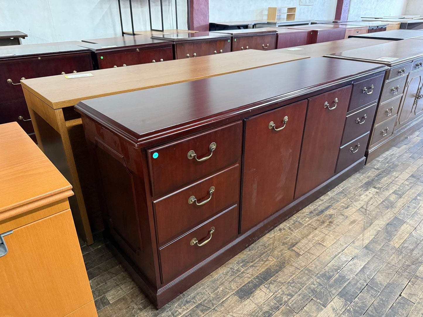 U14079 - Credenza - $250