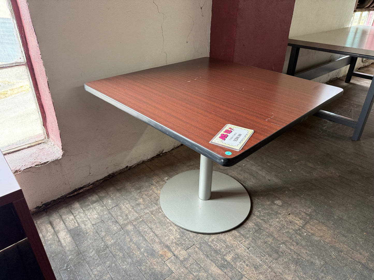 U12442 - Table - $200