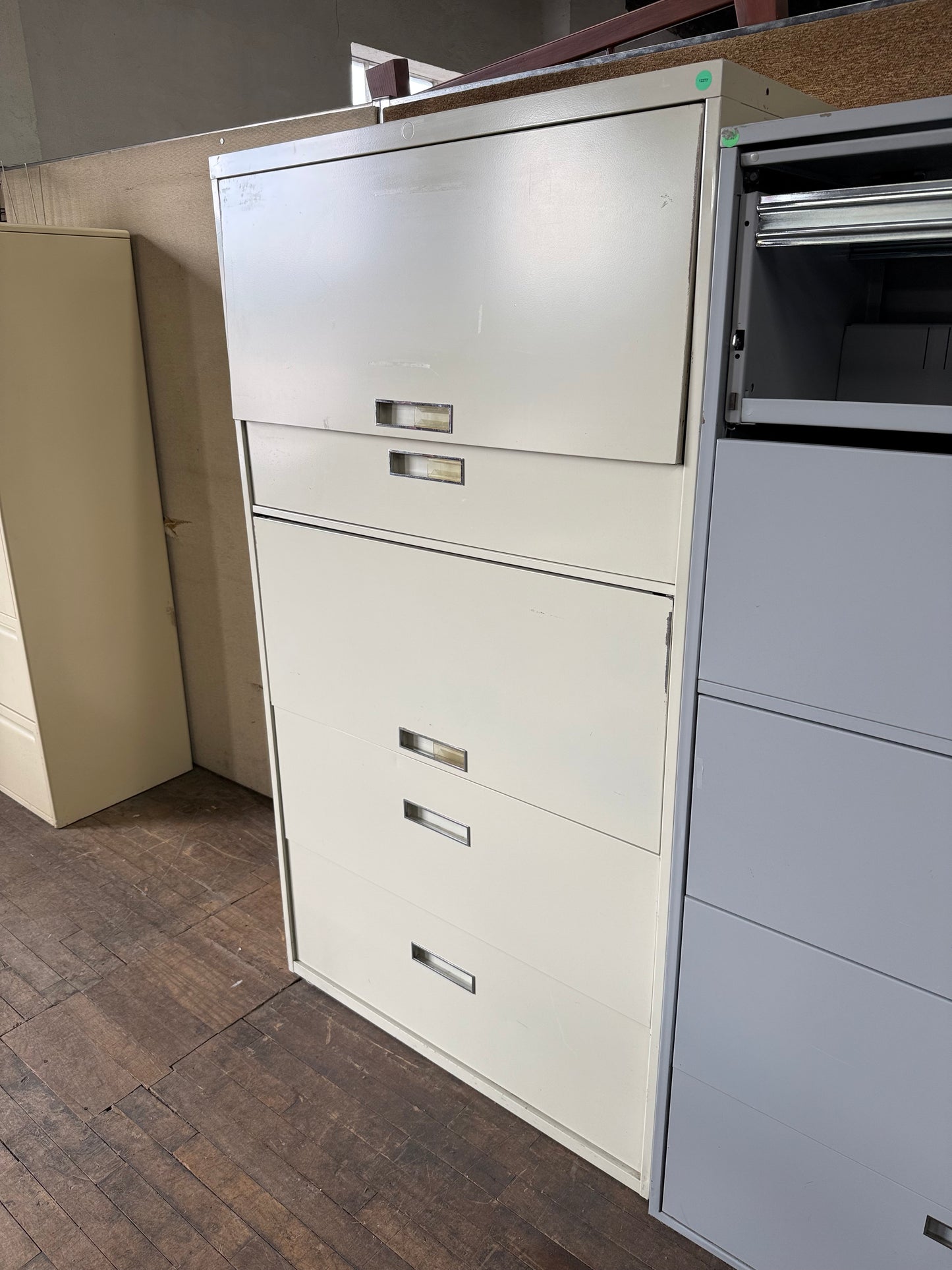 U12277 - 5Dr Lateral File - $250